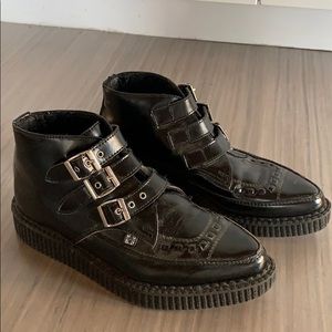 TUK booties